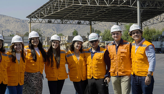 <p>Trabaja con nosotros</p>
